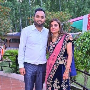 Meet your Posher, Neelam